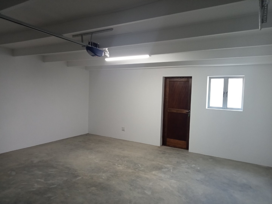 To Let 3 Bedroom Property for Rent in Pacaltsdorp Western Cape